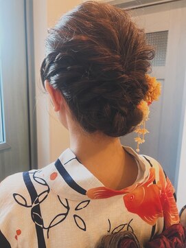 トモニ(tomoni) 夕涼みシニヨン