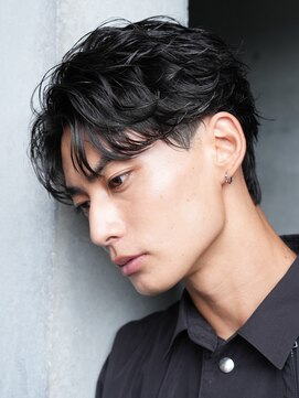 フィフス トウキョウ (fifth TOKYO) 渋谷ニュアンスパーマメンズカットフェザーパーマセンターパート