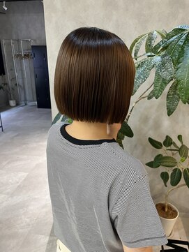 ニィー バイ ディコ(nii by Dico) 切りっぱなしボブ