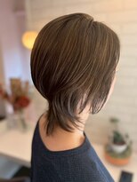 ヘアメイク ウエニ 上本町(HAIR MAKE UE2)&nbsp;ショートウルフで透明感のあるカラーに