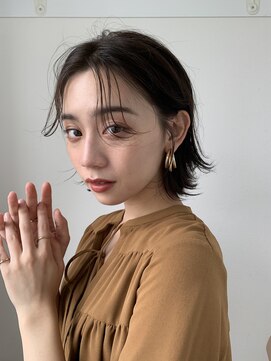 エクリ シセイドウ 麻布十番店(equri×SHISEIDO) ニュアンスが効いた大人ミディアム