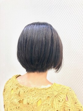 クオリス 上福岡店(QUALIS) 前下がり/ショートボブ/グラボブ/白髪染め/40代50代60代/小顔