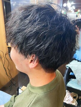 ヘアークリエイ トポライトウィロー 烏丸(Hair Create Polite willow) 20代30代40代メンズ王道ビジネス大人かっこいい短髪