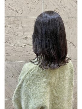 ザ ラボ アングゥ(The Labo ungu) ラベンダーブラック/くびれヘア/ミディアム