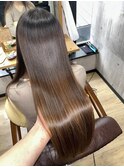 髪質改善で美髪ストレート