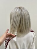 ホワイトベージュ