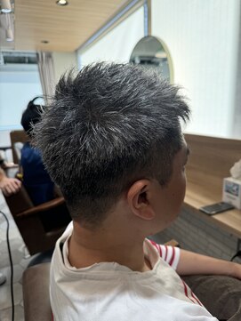 カルテット(Quartett) 刈り上げショート