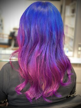 キャラ シャローネ 池袋(Chara Chalone) グラデーションカラーピンクパープルブルーな個性派ちゃん