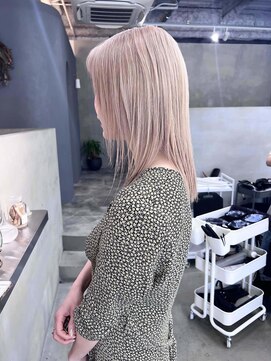 クリム(qulim) ブリーチ/ブリーチカラー/ダブルカラー/ハイトーンカラー