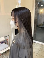 ディータ(Dita)&nbsp;さりげなく見えるイヤリングカラー