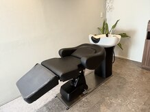 フルフラットシャンプー台なので、リラックスしていただけます。