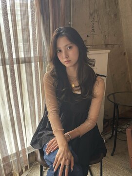 フークフーク(HOEK HOEK) ダークブラウン×韓国風レイヤー