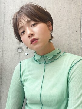 ラダ(Lada) 【LadA 城本英恵】 大人ショートスタイル