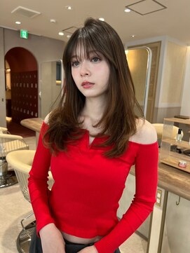 ジーナ サンシャイン通り池袋(Zina) 暗めオリーブミディアムレイヤーカット【Zina池袋サンシャイン】