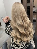 エミーバイモアムー(Emmie byMoremuu)&nbsp;【埼玉YU-TA ギャルスタイル】