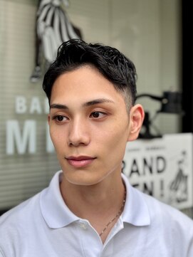 ミキ 中崎(MIKI) フェザー/ショート/ツーブロック