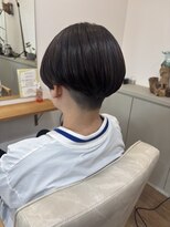 ヘアーウィンクルム(HAIR VINCULUM) 女性らしさのある刈り上げスタイル