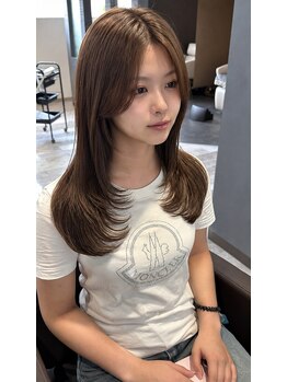 リオリス ヘア サロン(Rioris hair salon)の写真/顔まわりとレイヤーで印象を変える。扱いやすく、動きのあるミディアム・ロングへ♪