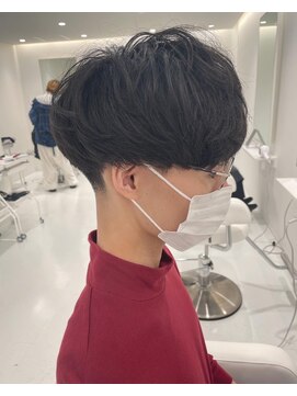 ウル(uru) 束感マッシュパーマ