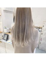 レンク(LENC)&nbsp;Coast.ハイライト×外国人風グラデーションカラー×ホワイト