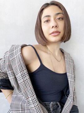 アイティー バイ アルバム 浦和店(IT by ALBUM) ストレートボブ_オリーブカラーハイライトカラー_37605