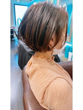 ボニークチュール(BONNY COUTURE) クセ毛さんにオススメなボブ・◎30代40代50代60代