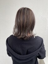 リンダ Linda&nbsp;外ハネボブ　細かいハイライトカラー