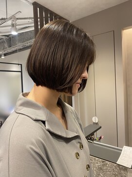ギミック 自由が丘(gimmick) 大人かわいい小顔カット丸みショート【髪質改善トリートメント】