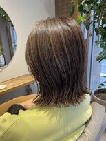 ジュアヘア(Jua hair)&nbsp;外ハネボブ　白髪ぼかしハイライト