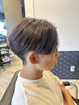 hair salon 華化 センターパート
