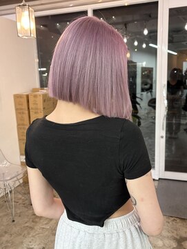 ビビッド(vivid) 大人ピンクボブ