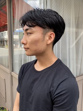 カプティフ(CAPTIF) メンズセンターパートパーマ