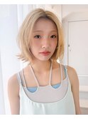 自然なくびれショートボブで大人可愛いヘアレイヤー小顔盛り艶感