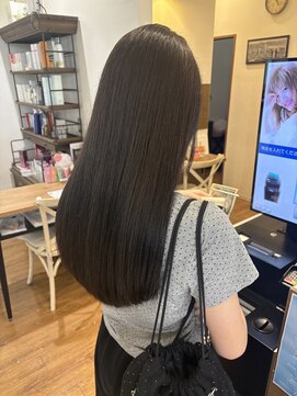 ビーバイシージャストビューティー(B by C just beauty) ナチュラル　トーンダウン　透明感