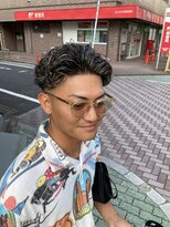 イノンズ(inon's)&nbsp;パーマスタイル　スキンフェード