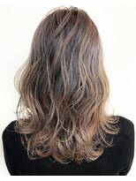 フェリス(FELIS)&nbsp;外国人風３DグラデーションWカラー