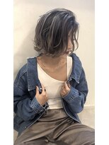 トルネード(TORNADO) 外国人風耳掛けボブ ハイライトバレイヤージュ グレージュ