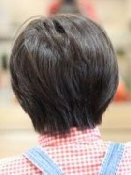 ユベントス スッキリとショートボブ