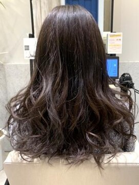 クアトログランシュ 水戸店(QUATRO×GranCieux) ふんわりロングウェーブ