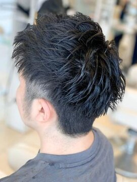 ミーティア バイ クアトロ(Meteor By QUATRO) 束感ツーブロック☆