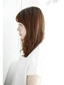 ラグブラン 銀座(Lag.blanc) ナチュラルパーマで可愛ミディアムボブ