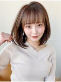 20代30代40代小顔外ハネミディアムひし形シルエットくすみカラー