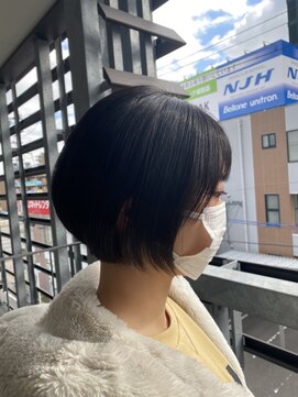 テラスヘアヴィラ 新潟駅南(TERRACEhairVilla) 【ショートヘア】横顔美人丸みショート