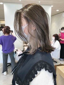 パーク(PAAQ) 【paaq田中】レイヤー×インナーカラー(ホワイトミルクティー)