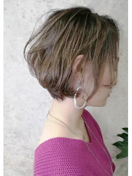 エヌプラス(N+) 黒髪グラデヘアーオリーブグレー小顔に見せるヘアココアベージュ
