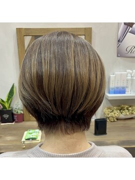 美容室 ラ・クープ 脱白髪染め大人ハイライト