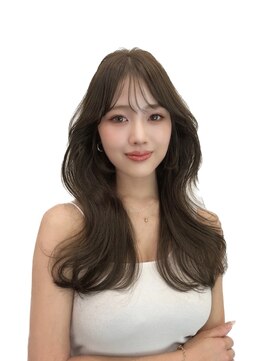 ネウィ 銀座(newi) 明るめオリーブベージュとレイヤーカット