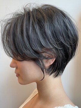 ビュー トウキョウ(VIEW TOKYO) 10代20代30代40代小顔顔まわり似合わせ耳かけショート