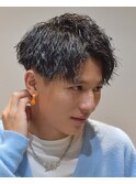 黒髪無造作アップバング縦落ちツイストスパイラルパーマ
