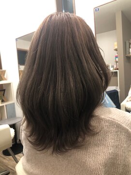 サロン ド ジュン 伊勢崎店 外ハネミディアム